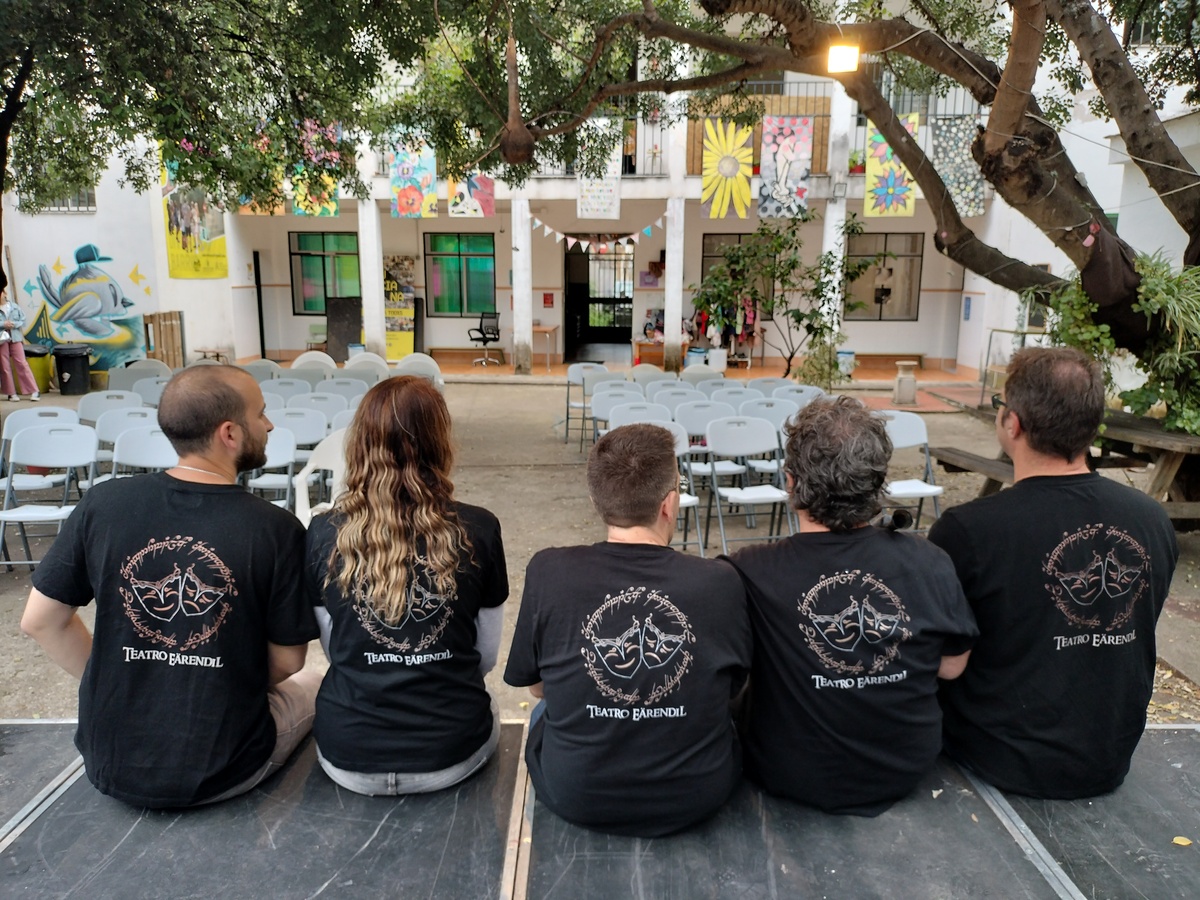 Imagen de los integrantes de Teatro Eärendil